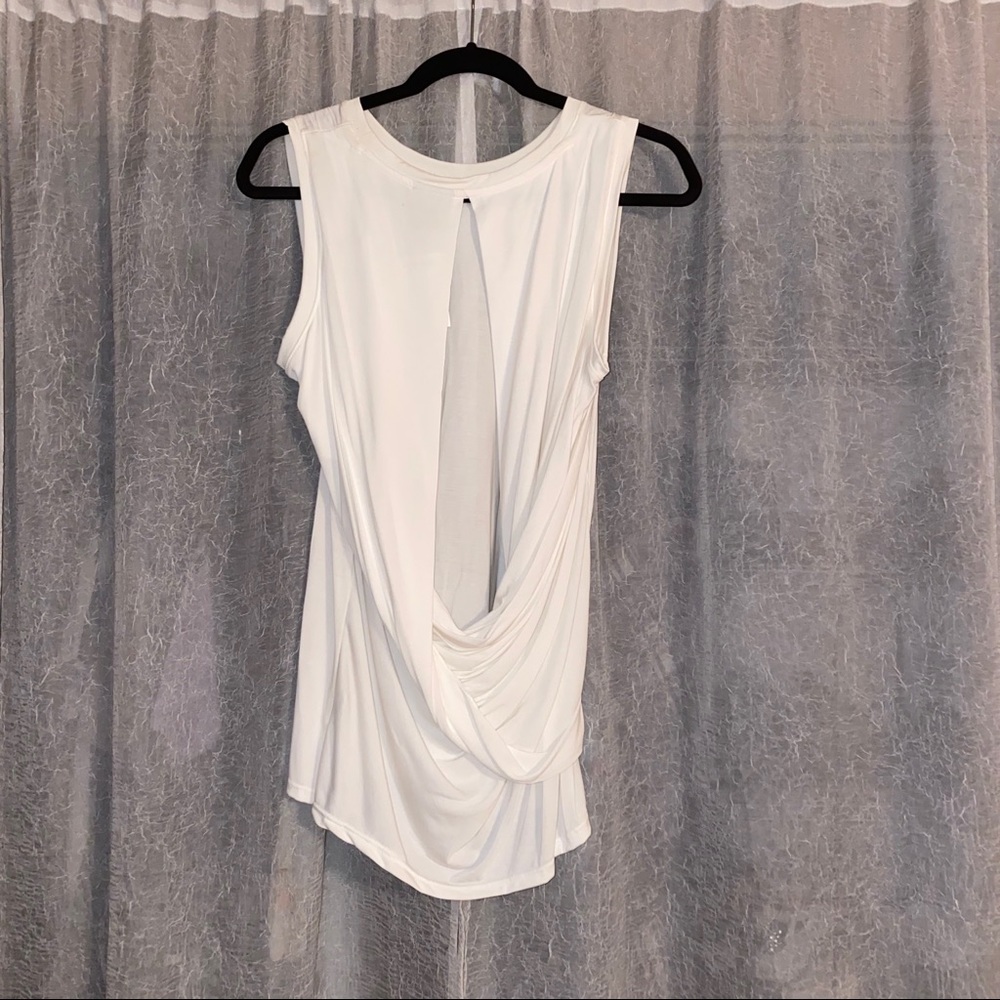 Drapped&Open Back Sleeveless Blouse